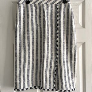 Banana Republic Stripe Tweed Pencil Skirt in Blue and Cream (size 8)